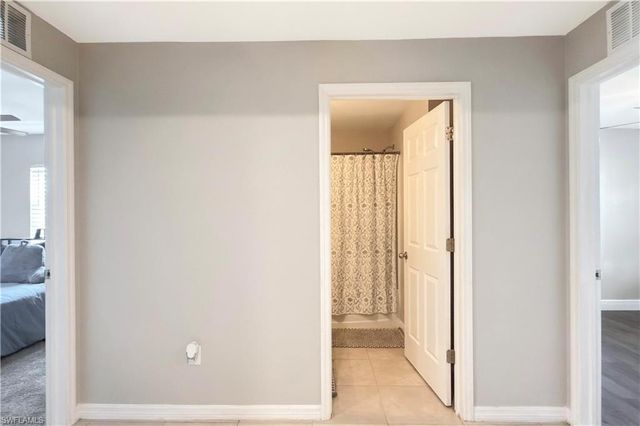 4323 NE 21st AVE, Cape Coral, FL 33909