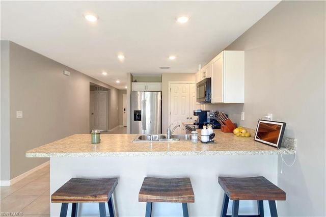 4323 NE 21st AVE, Cape Coral, FL 33909