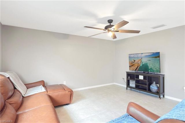 4323 NE 21st AVE, Cape Coral, FL 33909