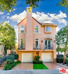 1827 Barry Avenue 2, Los Angeles, CA 90025