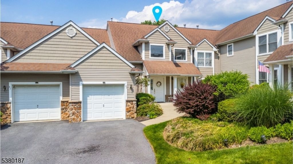 61 Bourne Circle, Hardyston Twp., NJ 07419