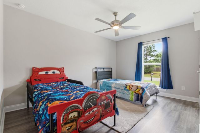 5624 Charter Circle, Gulf Breeze, FL 32563