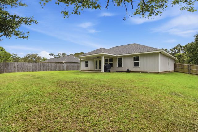 5624 Charter Circle, Gulf Breeze, FL 32563