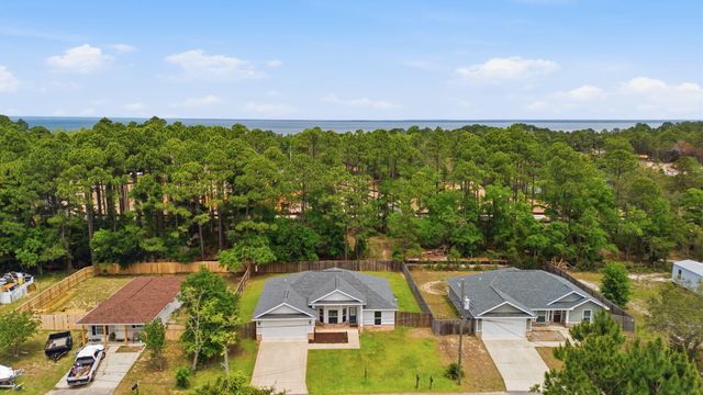 5624 Charter Circle, Gulf Breeze, FL 32563