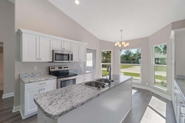 5624 Charter Circle, Gulf Breeze, FL 32563