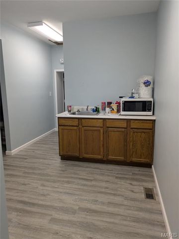 109 E Booneslick Road, Warrenton, MO 63383