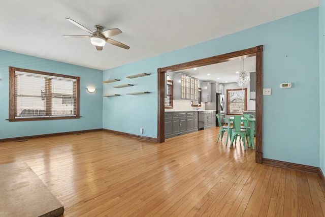 11231 S Worth Avenue, Worth, IL 60482