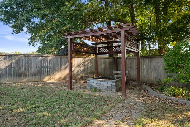 21 Shadow Creek, Austin, AR 72007
