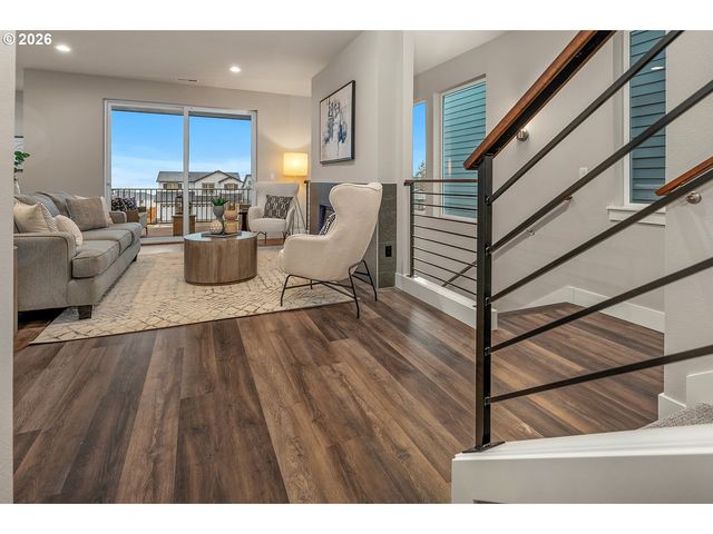 15777 Sw VANDERWOOD Ave, Tigard, OR 97224