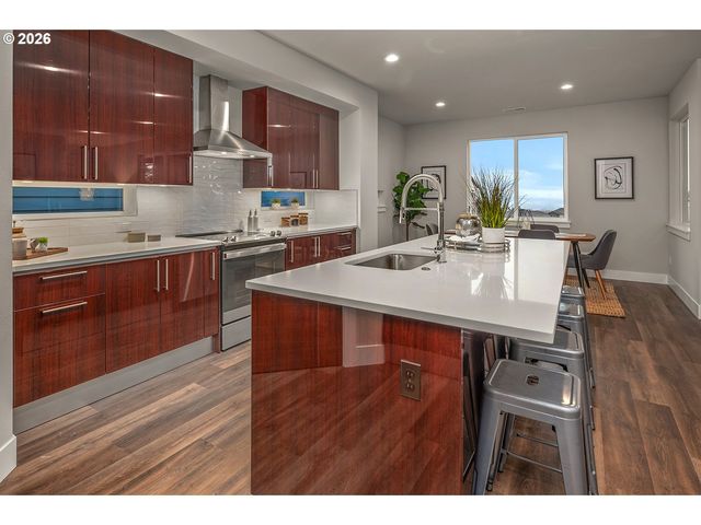 15777 Sw VANDERWOOD Ave, Tigard, OR 97224