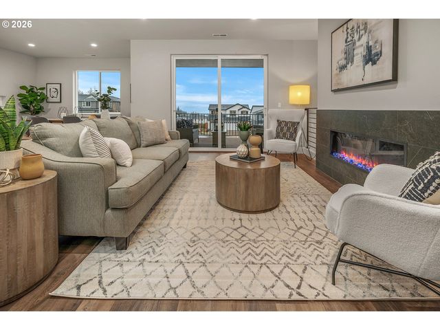 15777 Sw VANDERWOOD Ave, Tigard, OR 97224