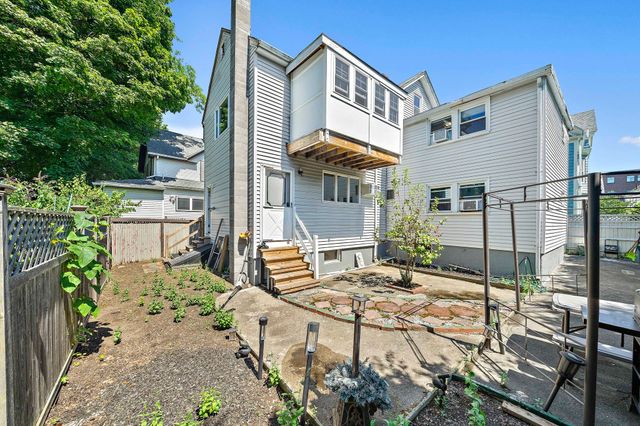 2 Cottage Cir 2, Somerville, MA 02144