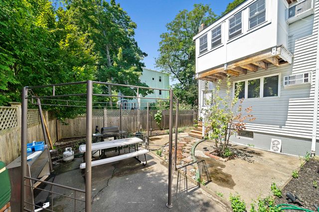 2 Cottage Cir 2, Somerville, MA 02144
