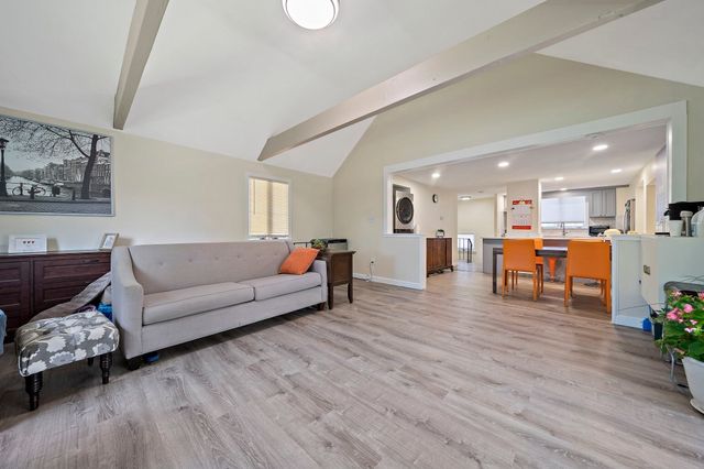 2 Cottage Cir 2, Somerville, MA 02144