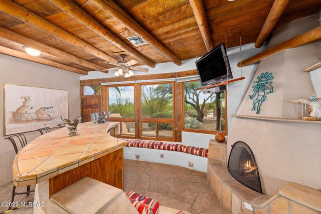 6001 E Paseo Ventoso, Tucson, AZ 85750