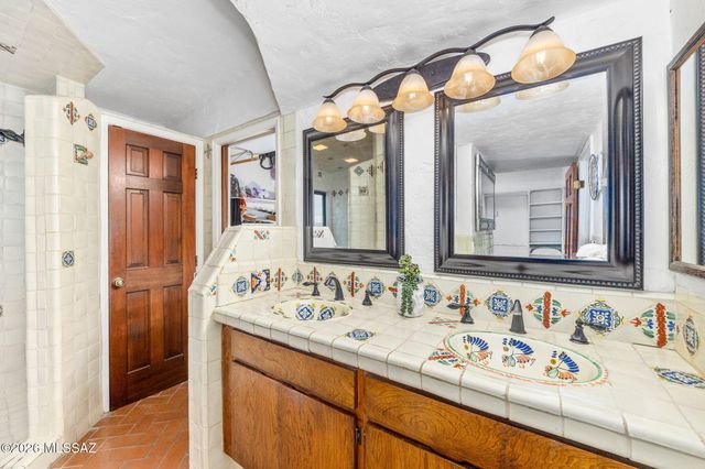 6001 E Paseo Ventoso, Tucson, AZ 85750
