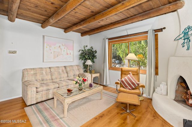 6001 E Paseo Ventoso, Tucson, AZ 85750