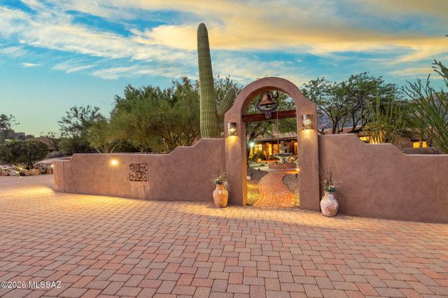 6001 E Paseo Ventoso, Tucson, AZ 85750