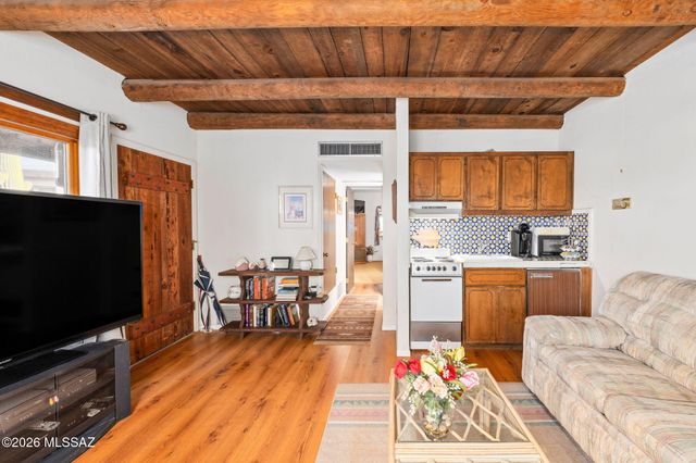 6001 E Paseo Ventoso, Tucson, AZ 85750