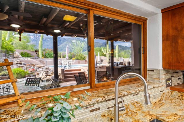 6001 E Paseo Ventoso, Tucson, AZ 85750