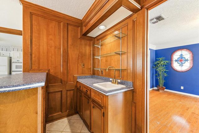 2739 Blue Glen Lane, Houston, TX 77073