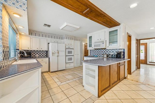 2739 Blue Glen Lane, Houston, TX 77073