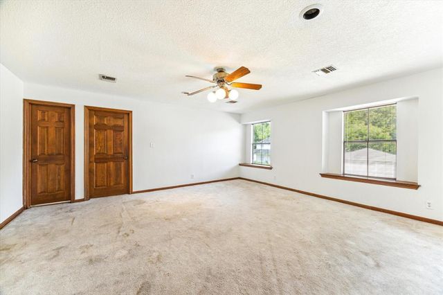 2739 Blue Glen Lane, Houston, TX 77073