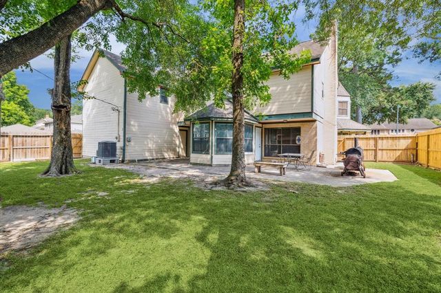2739 Blue Glen Lane, Houston, TX 77073