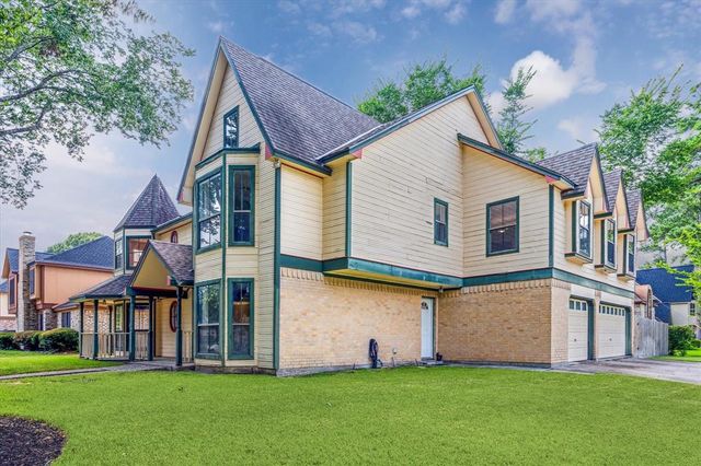 2739 Blue Glen Lane, Houston, TX 77073