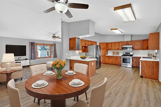 3021 E 29th Street, Des Moines, IA 50317