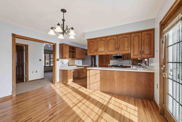 1019 Scott Felton Road, Indianola, IA 50125