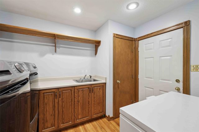 1019 Scott Felton Road, Indianola, IA 50125