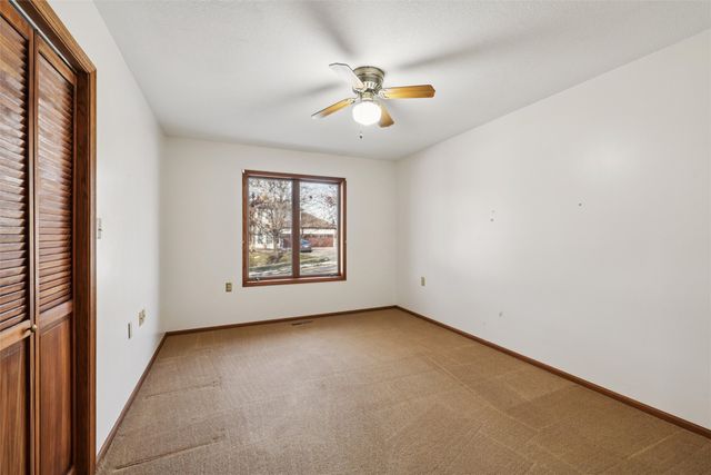 1019 Scott Felton Road, Indianola, IA 50125