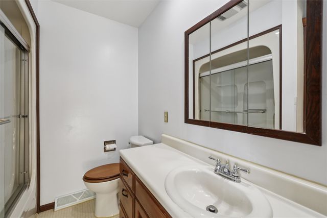 1019 Scott Felton Road, Indianola, IA 50125