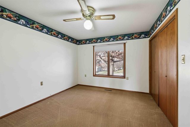 1019 Scott Felton Road, Indianola, IA 50125