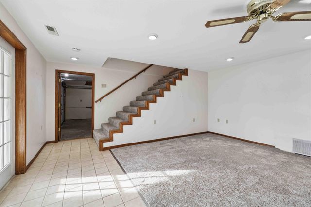 1019 Scott Felton Road, Indianola, IA 50125