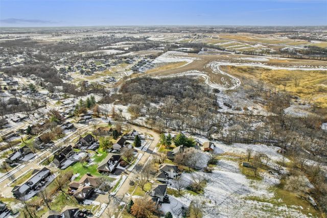 1019 Scott Felton Road, Indianola, IA 50125