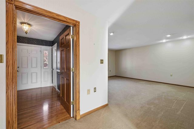 1019 Scott Felton Road, Indianola, IA 50125