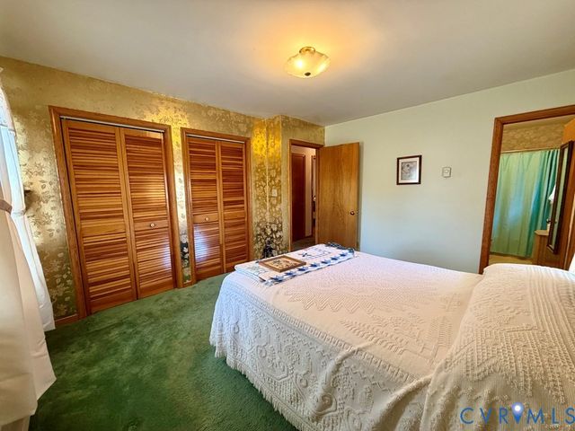 1414 Ridge Rd, Callao, VA 22435