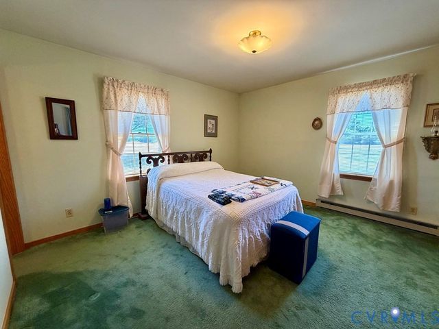 1414 Ridge Rd, Callao, VA 22435