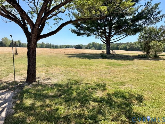 1414 Ridge Rd, Callao, VA 22435