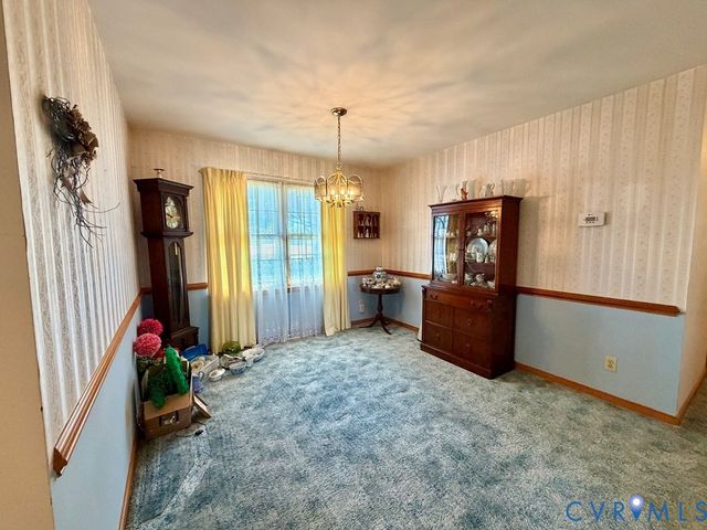 1414 Ridge Rd, Callao, VA 22435