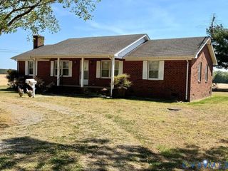 1414 Ridge Rd, Callao, VA 22435