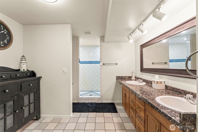 11915 151st Avenue Court E, Puyallup, WA 98374