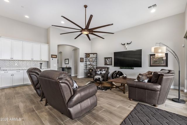 1966 E Indian Wells Drive, Gilbert, AZ 85298