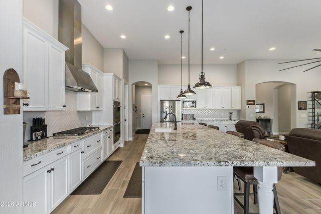 1966 E Indian Wells Drive, Gilbert, AZ 85298