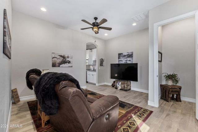 1966 E Indian Wells Drive, Gilbert, AZ 85298