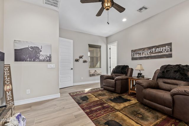 1966 E Indian Wells Drive, Gilbert, AZ 85298