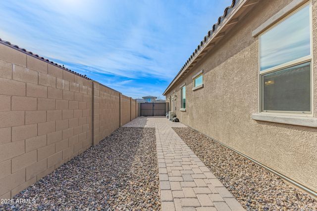 1966 E Indian Wells Drive, Gilbert, AZ 85298