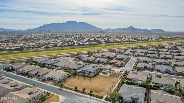 1966 E Indian Wells Drive, Gilbert, AZ 85298